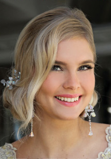 karencurtisss2012p175-closeupearrings.jpg